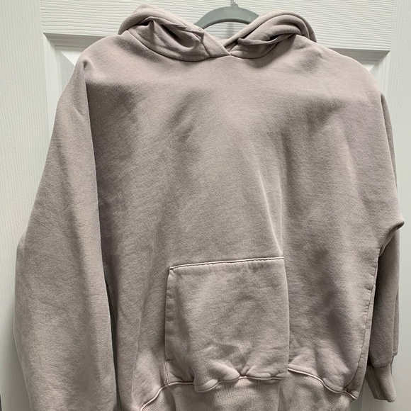 Aritzia WILFRED FREE Sweatshirt - Picture 1 of 1